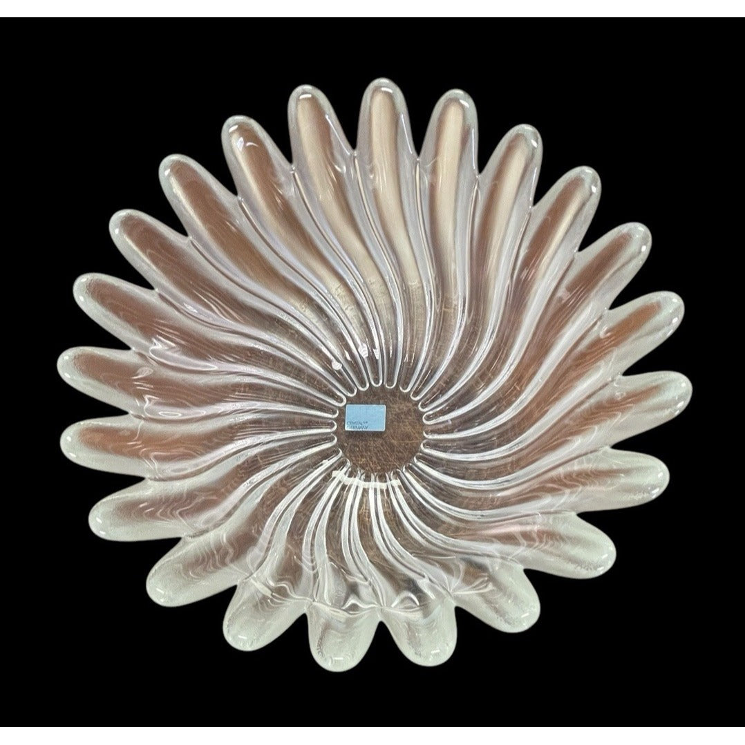 Studio Nova Solaris Scallop Swirl Frosted Fruit 9” Medium Size Bowl EUC Gorgeous