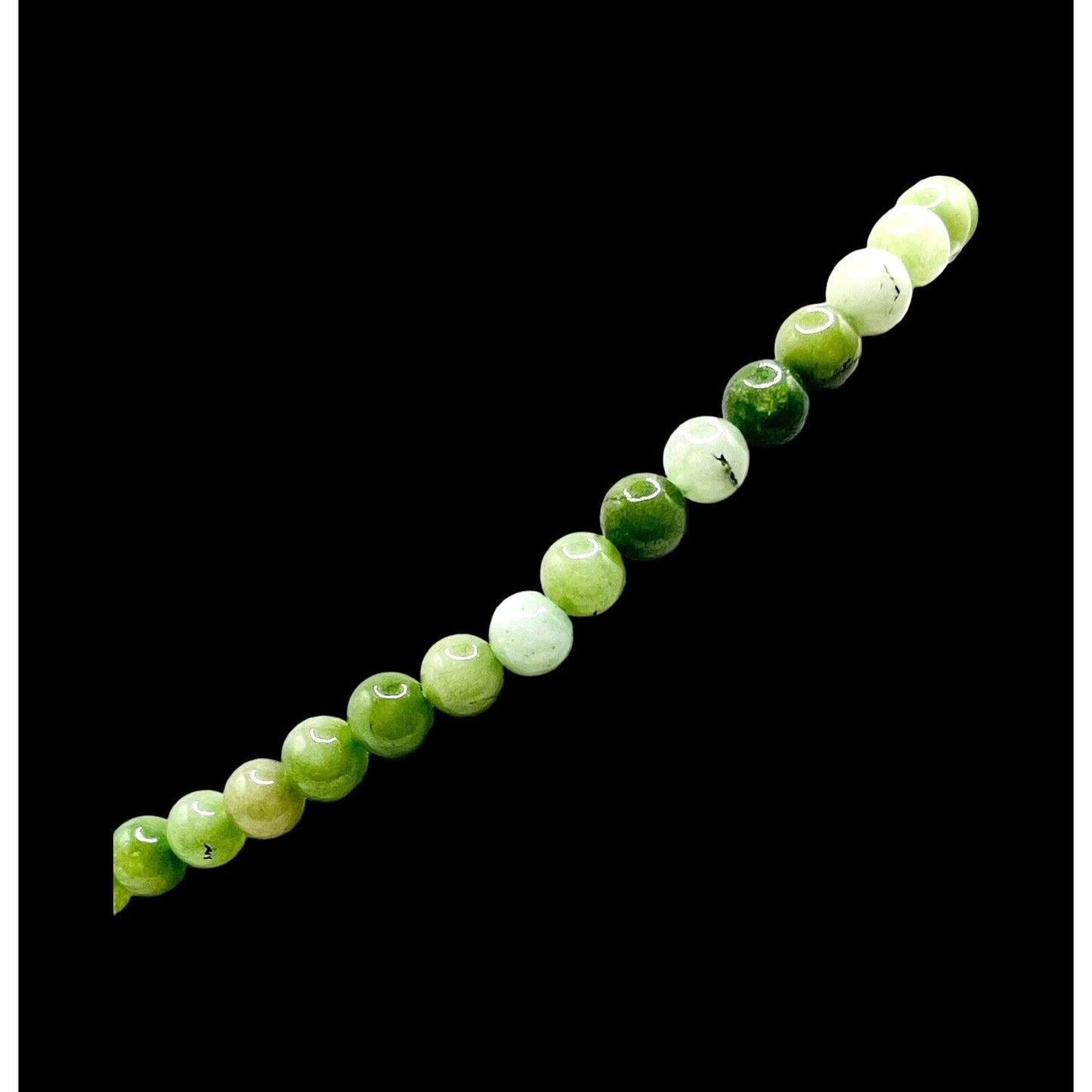C Brand Green Jadeite Beaded Open Circle Pendant 14" Silver-tone Necklace EUC