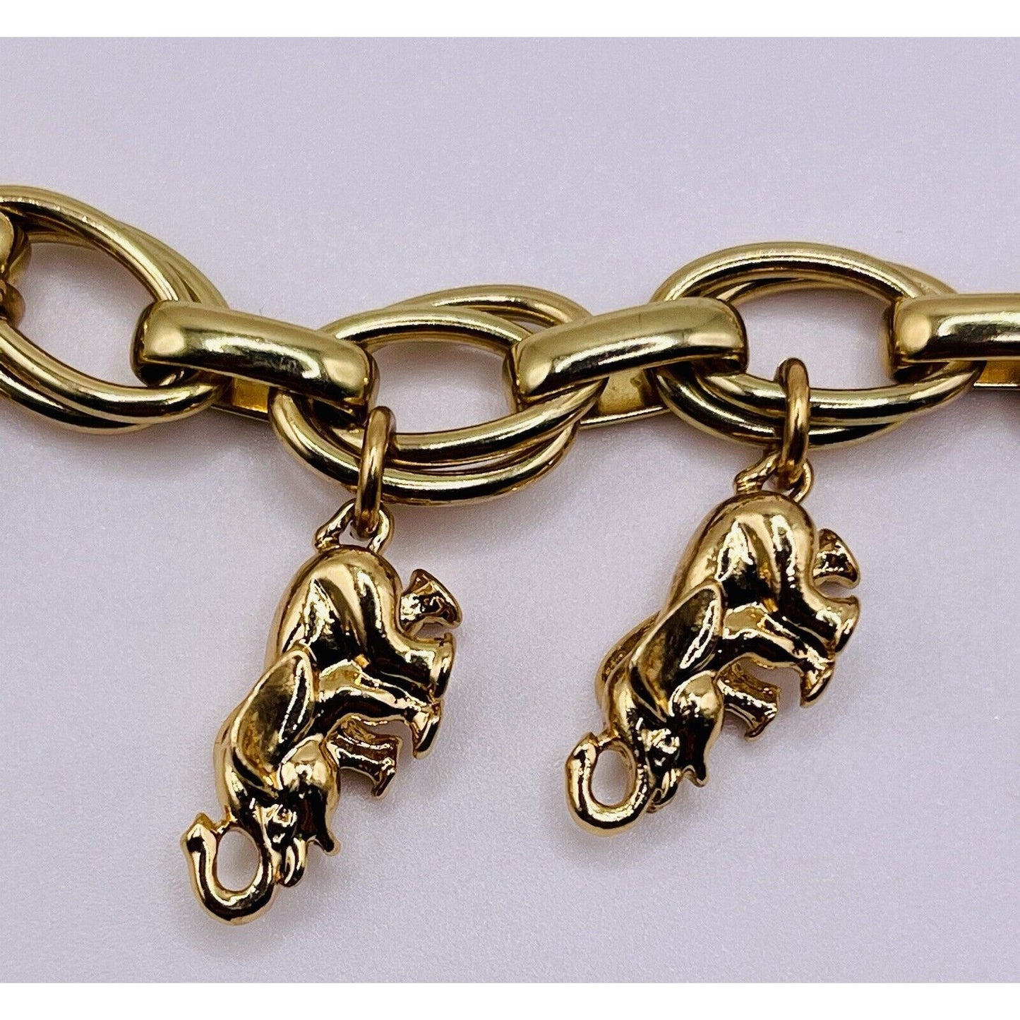 C. WONDER GOLD TONE ELEPHANT CHARM 7.5" TOGGLE BRACELET SUPER CUTE