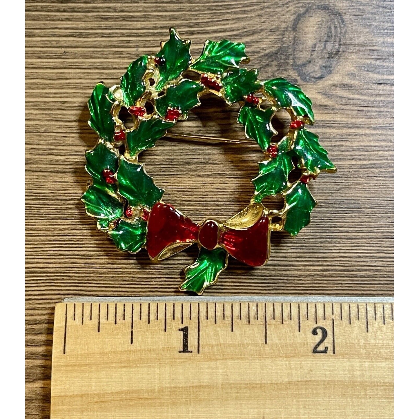 Vintage Christmas Wreath with Holly Berries-n-Red Bow Enamel 2" Gold-tone Brooch