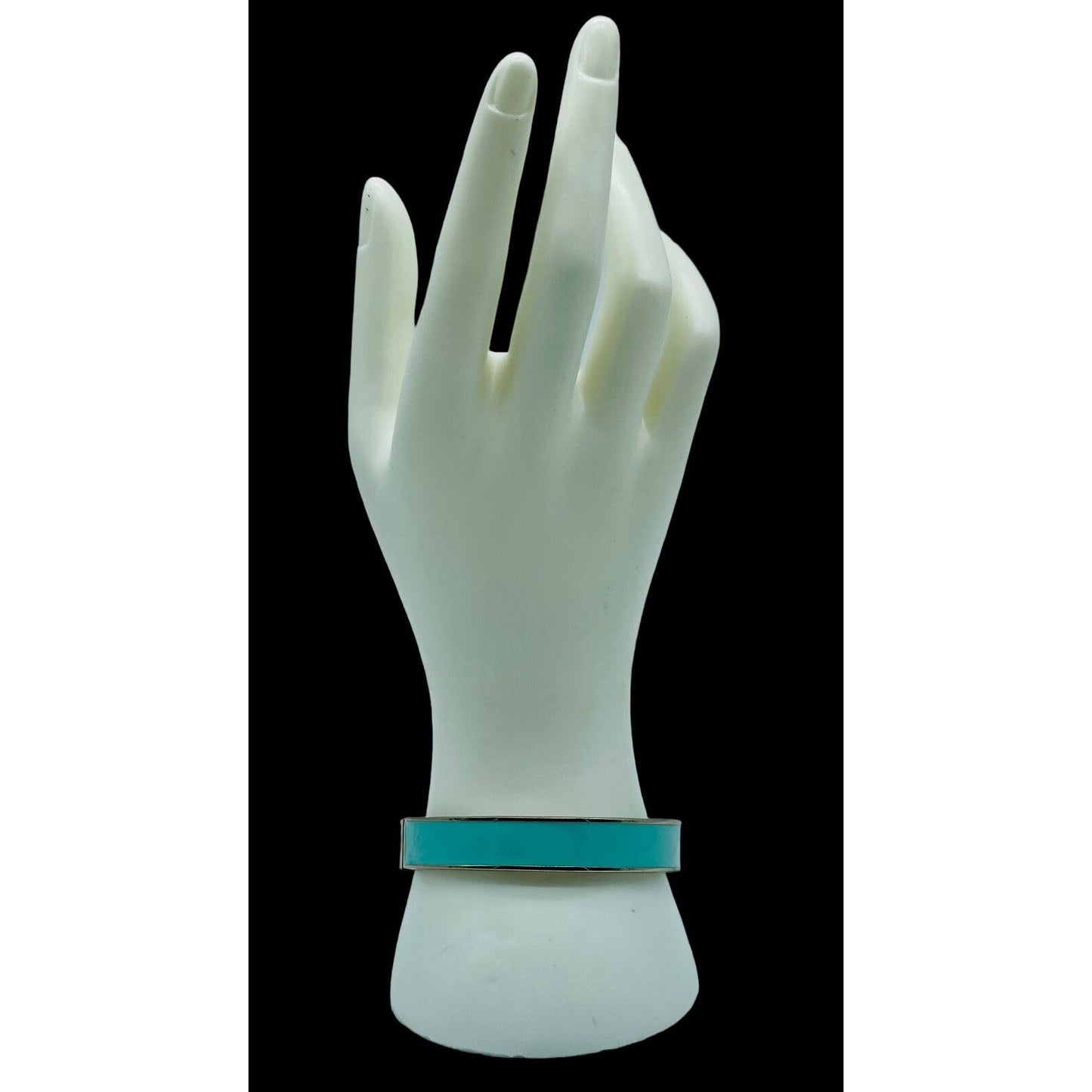 Banana Republic Robins Egg Blue Enamel ClamperGold Tone 2.5” Bracelet EUC PRETTY
