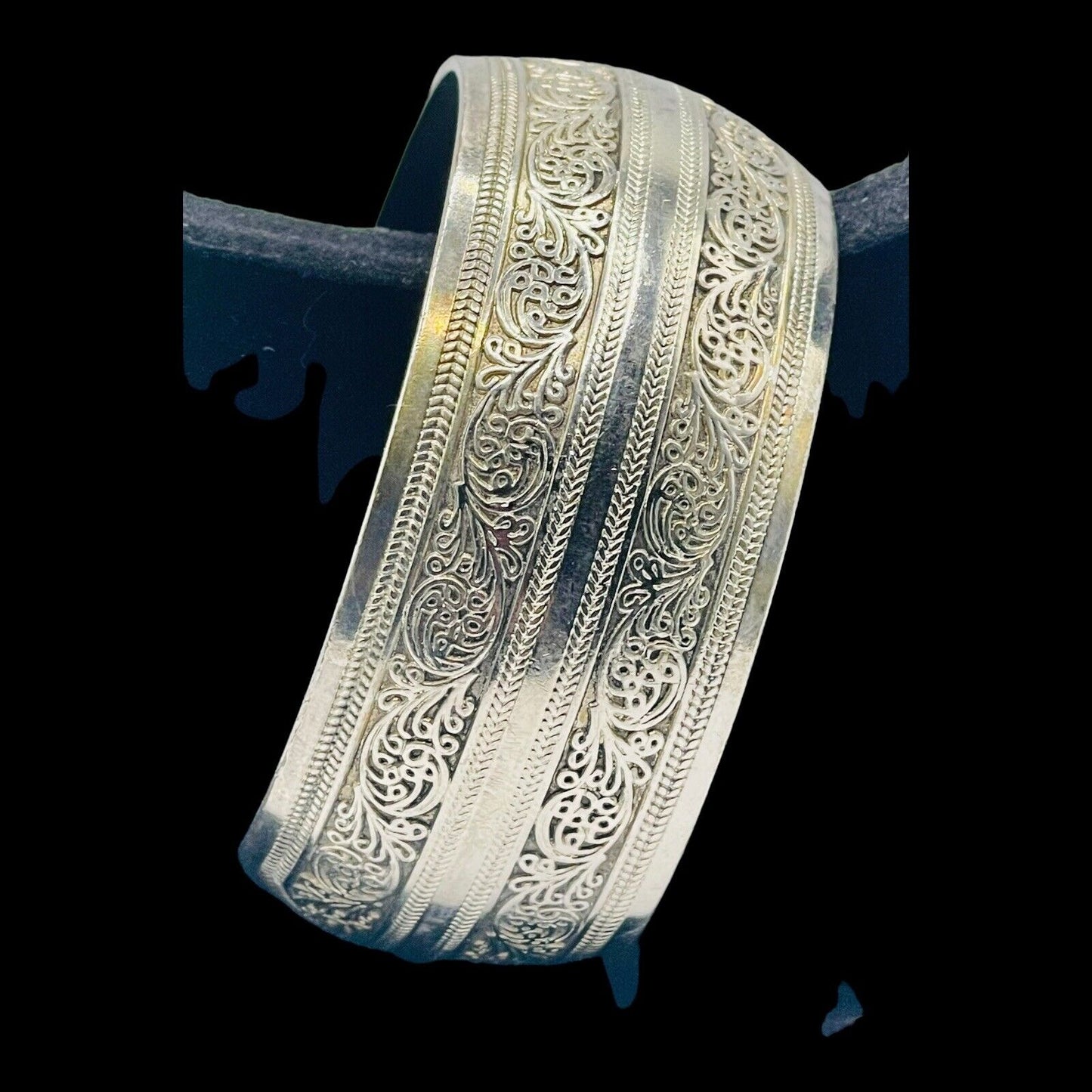 BOHO CHIC FLOWER DOUBLE ENGRAVING OPEN BANGLE CUFF SILVER BRACELET GORGEOUS VGUC