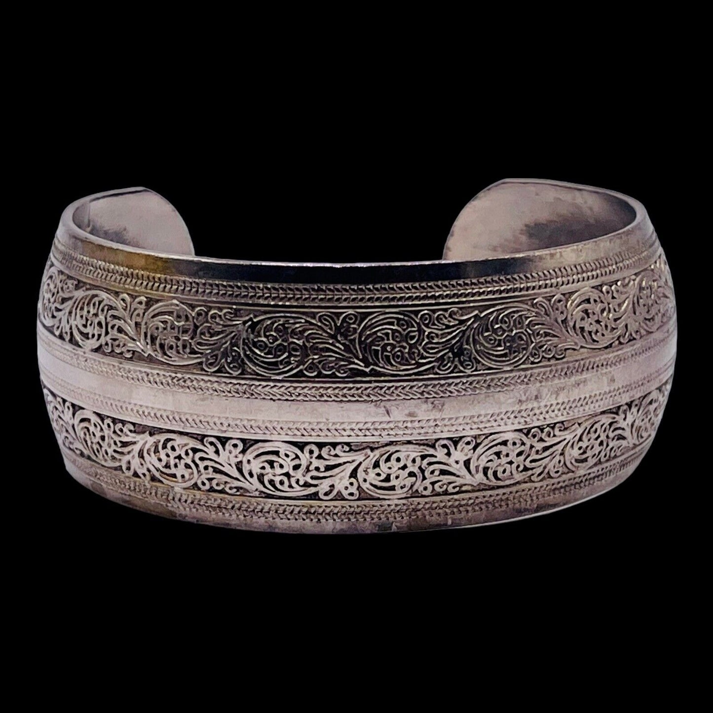 BOHO CHIC FLOWER DOUBLE ENGRAVING OPEN BANGLE CUFF SILVER BRACELET GORGEOUS VGUC