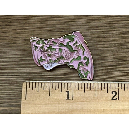 Vintage Retro Fun Pink Green Camouflage Military Lace Up Boot Ribbon Lapel Pin
