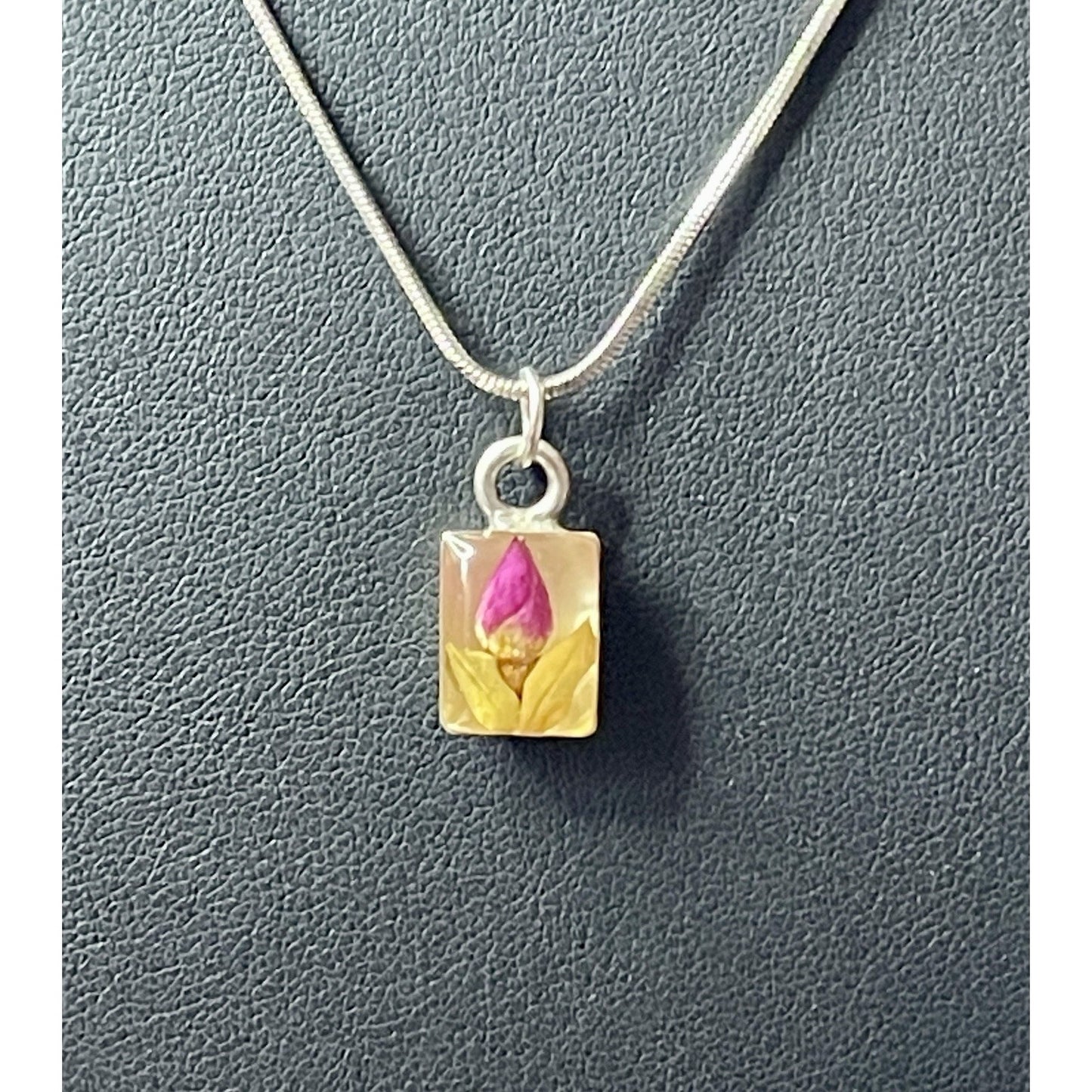 Vintage Petite Silver Dried Flower Sterling Silver 925 Pendant 23” Necklace EUC
