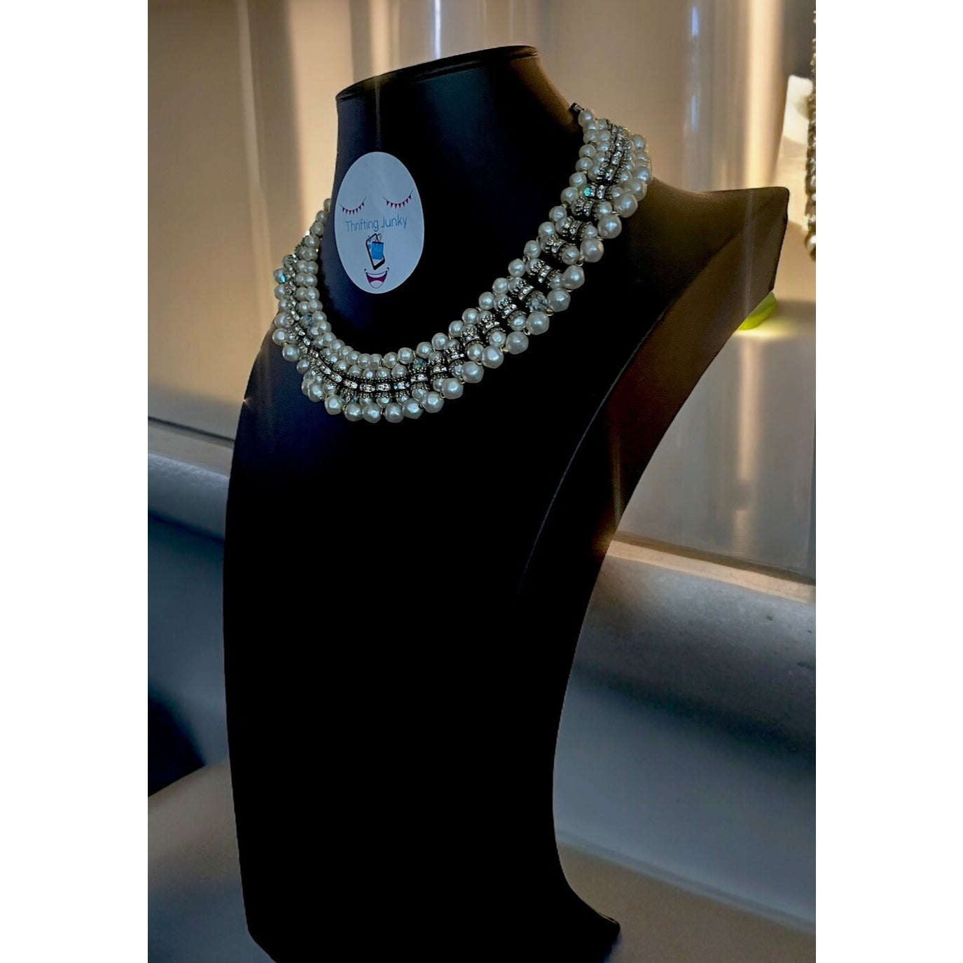 Laguna White Pearls Crystals Accent Silver-tone Gold Capped 17” Choker  VGUC