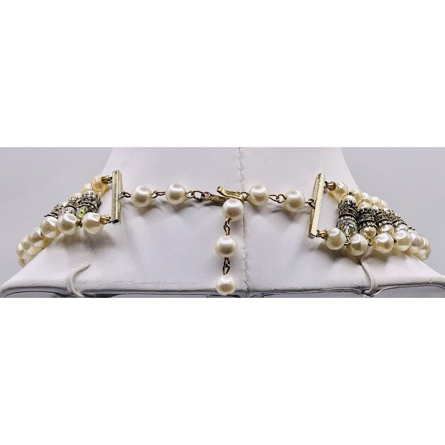 Laguna White Pearls Crystals Accent Silver-tone Gold Capped 17” Choker  VGUC