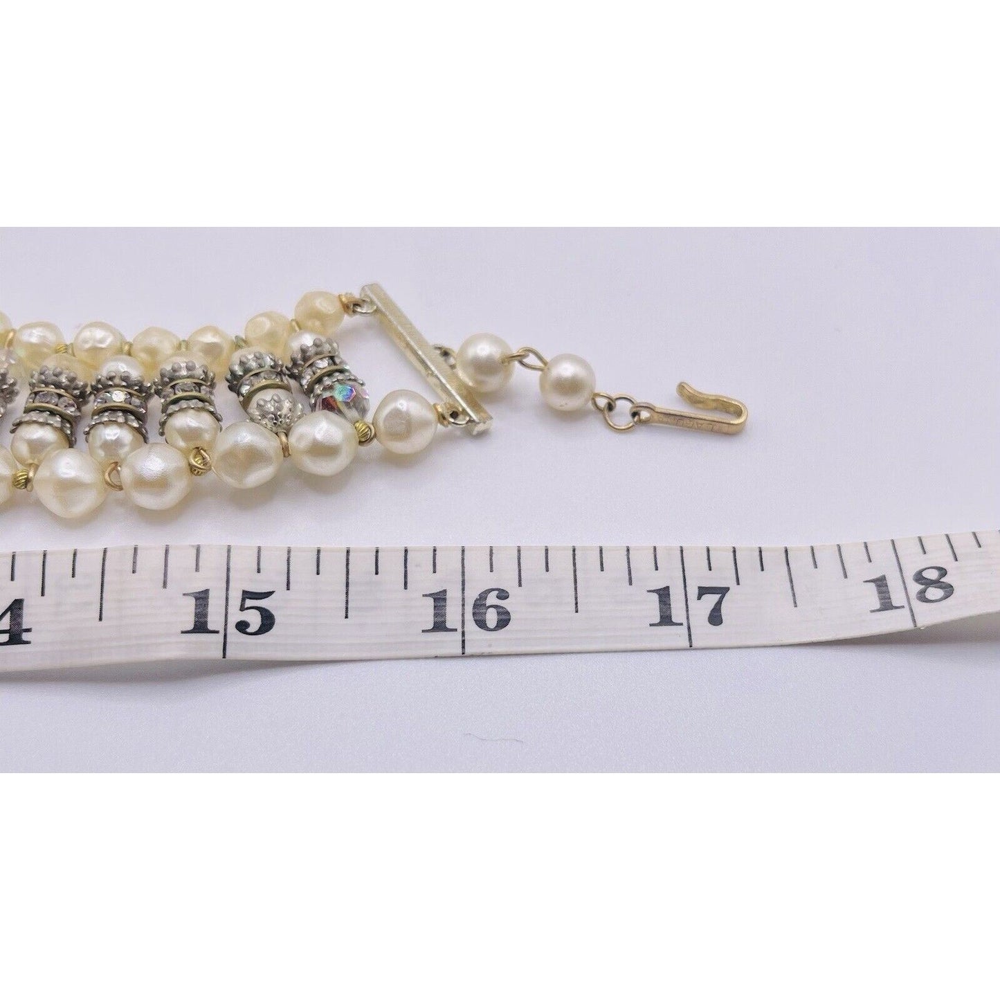 Laguna White Pearls Crystals Accent Silver-tone Gold Capped 17” Choker  VGUC