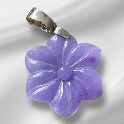 Vintage Retro Jadeite Large Flower 925 Sterling Clasp Lavender 2.5” Pendant EUC