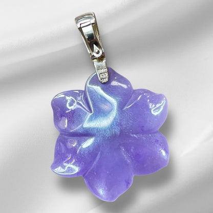 Vintage Retro Jadeite Large Flower 925 Sterling Clasp Lavender 2.5” Pendant EUC