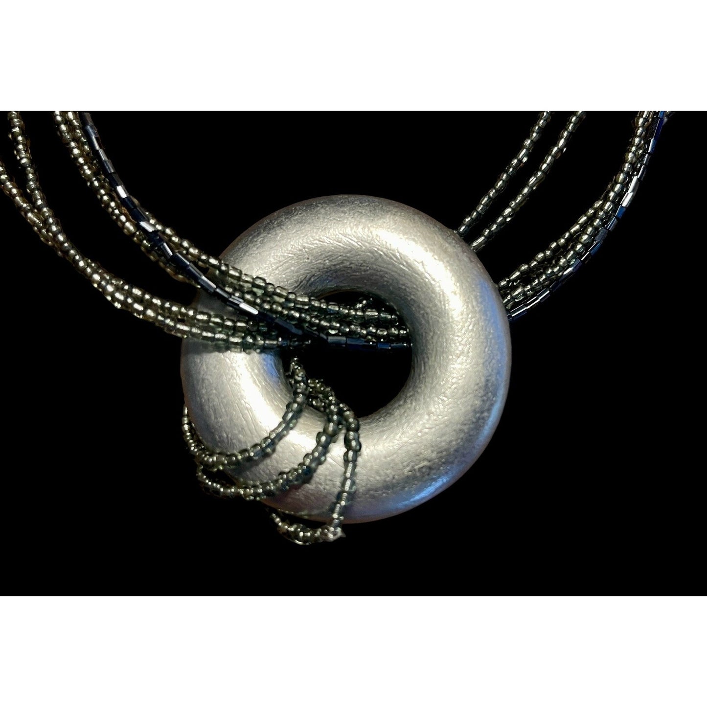 C1946 Donut Pendant Blue Gray Beaded 17" Silver-toned Necklace Gorgeous