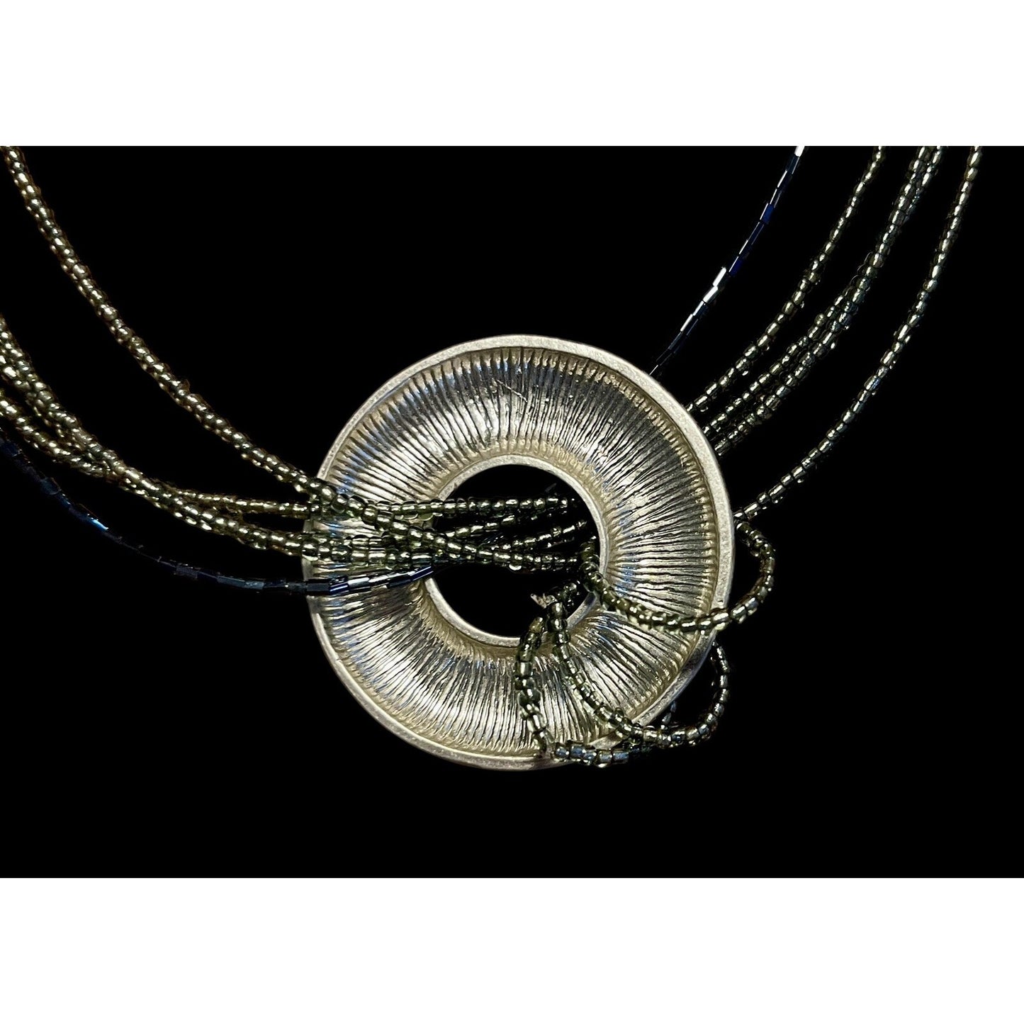 C1946 Donut Pendant Blue Gray Beaded 17" Silver-toned Necklace Gorgeous