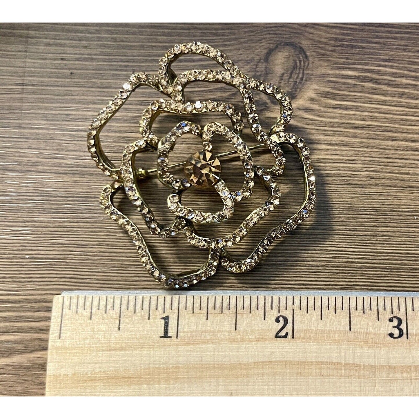 Vintage Clear Rhinestones Camellia Flower Couture Gold-tone Brooch EUC Gorgeous